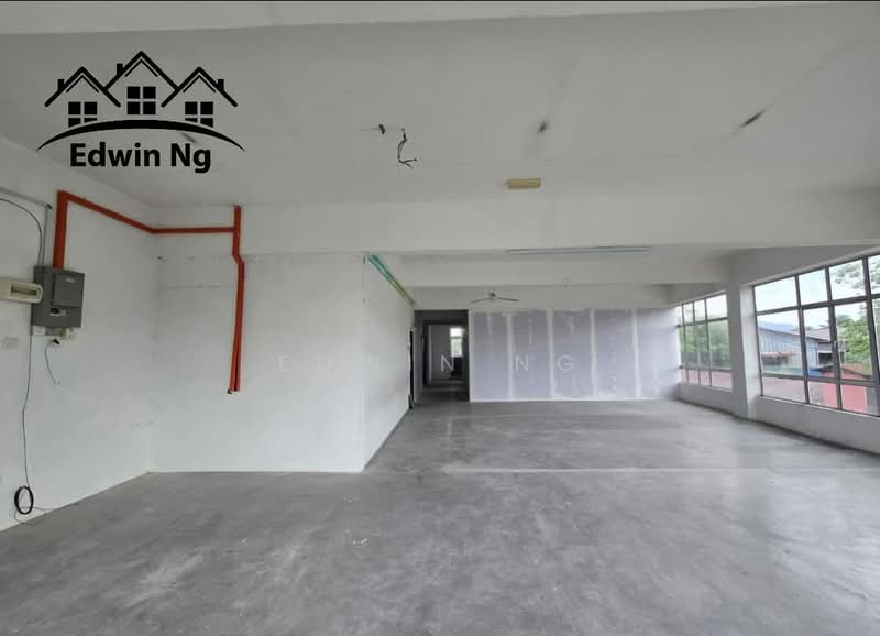 Shop for Rent in Bandar Parit Buntar (Parit Buntar) - Edwin Ng - Interior - PropertyGuru.com.my