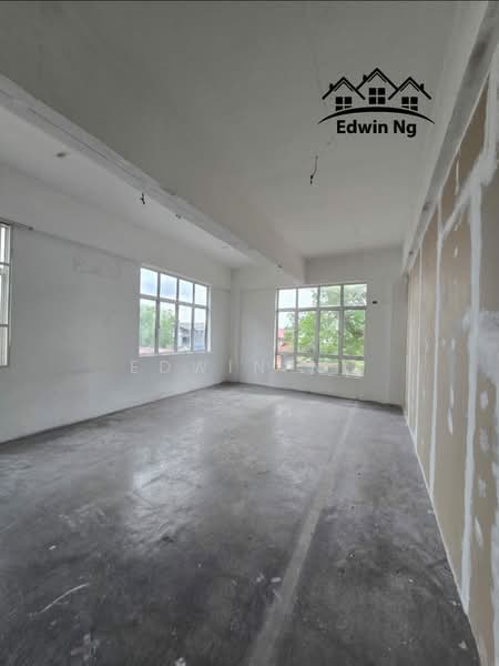 Kedai untuk Disewa di Bandar Parit Buntar (Parit Buntar) - Edwin Ng - Interior - PropertyGuru.com.my