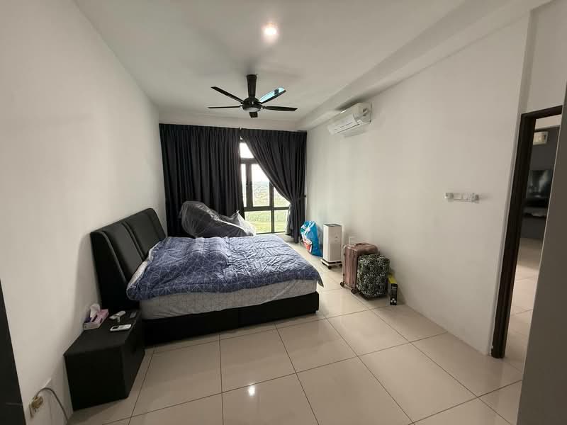 Service Residence for Sale at 8Scape Residence @ Sutera - Kym Kee - Bedroom - PropertyGuru.com.my