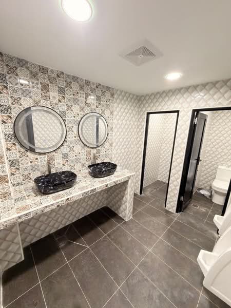 Kilang untuk Disewa di Subang Jaya (Selangor) - Fanny Wong - Bathroom - PropertyGuru.com.my