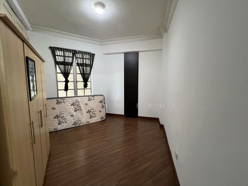 Kondominium untuk Dijual di Fajar Ria @ Pantai - Luqman Ramli - Bedroom - PropertyGuru.com.my