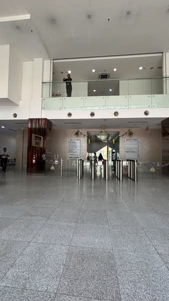 Office for Rent in Petaling Jaya (Selangor) - Suzanne TANG - Entrance - PropertyGuru.com.my