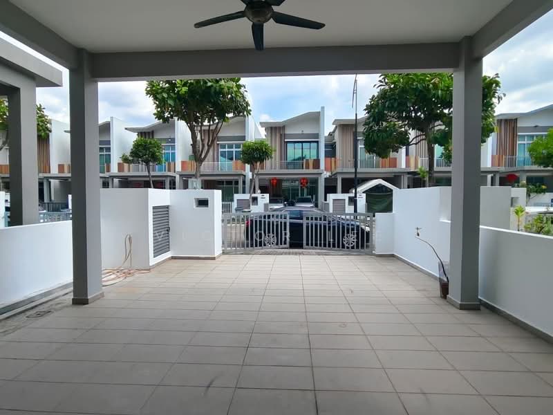 Rumah Teres 2 Tingkat untuk Disewa di Taman Mount Austin (Tebrau) - Victor Lee - Exterior - PropertyGuru.com.my