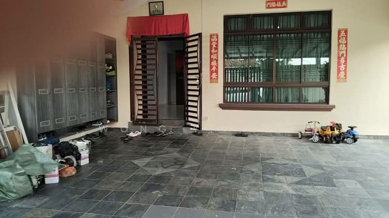 Semi-Detached House for Sale in Taman Sutera Utama (Skudai) - Wong Yi Xin - Exterior - PropertyGuru.com.my