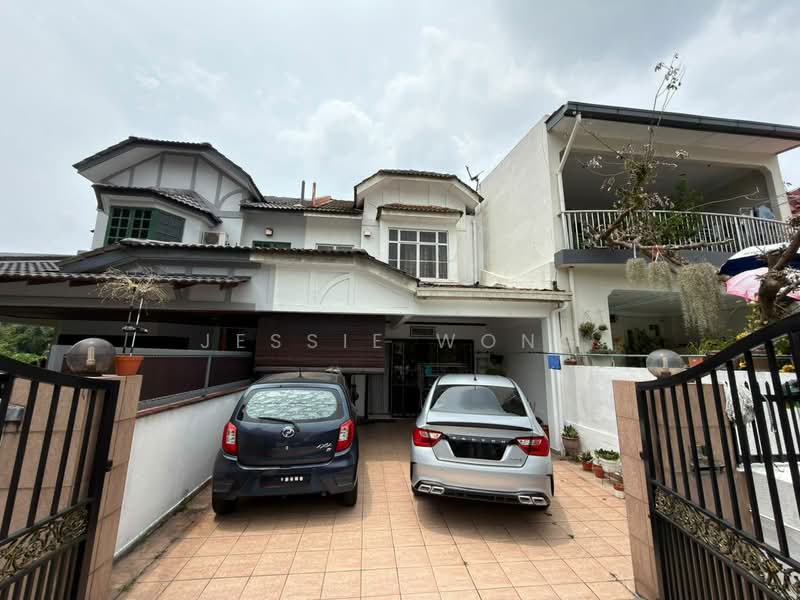 Rumah Teres 2 Tingkat untuk Dijual di Bukit Rahman Putra (Sungai Buloh) - Jessie Wong - Exterior - PropertyGuru.com.my