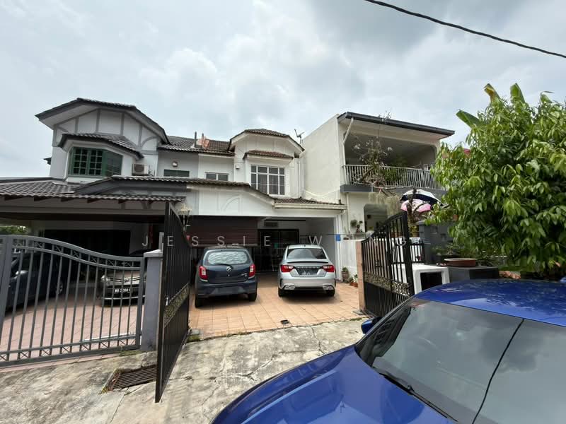 Rumah Teres 2 Tingkat untuk Dijual di Bukit Rahman Putra (Sungai Buloh) - Jessie Wong - Exterior - PropertyGuru.com.my