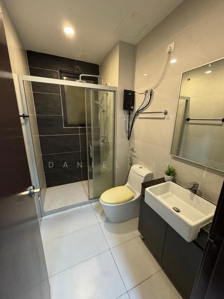 Kondominium untuk Disewa di Bay Point @ Country Garden Danga Bay - Daniel Tey - Bathroom - PropertyGuru.com.my