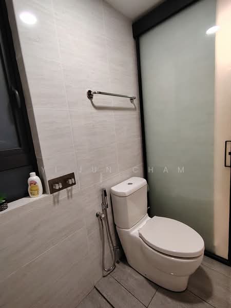 Service Residence for Rent at Baron Residence @ Lake City - Yi Jun Cham - Bathroom - PropertyGuru.com.my