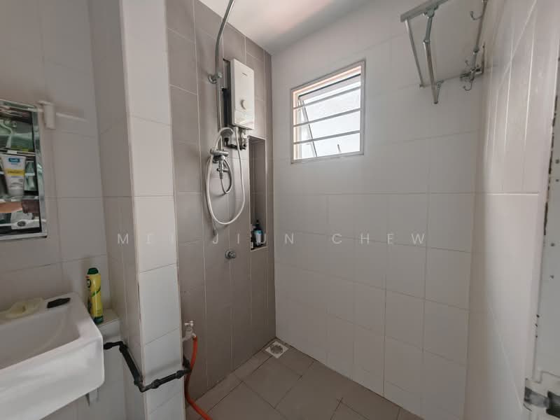 Townhouse for Sale in Puchong (Selangor) - MEI JIUN CHEW - Bathroom - PropertyGuru.com.my