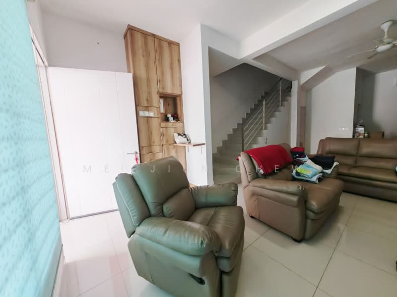 Townhouse for Sale in Puchong (Selangor) - MEI JIUN CHEW - Living Room - PropertyGuru.com.my
