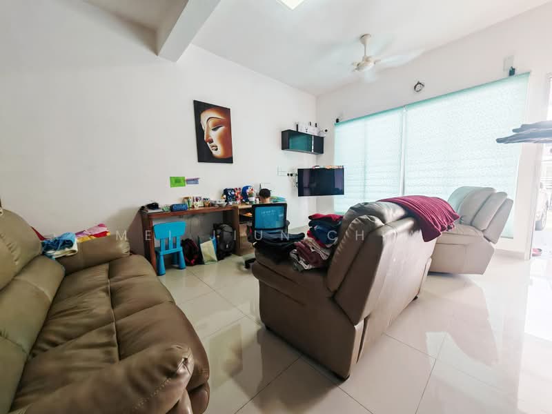 Townhouse for Sale in Puchong (Selangor) - MEI JIUN CHEW - Living Room - PropertyGuru.com.my