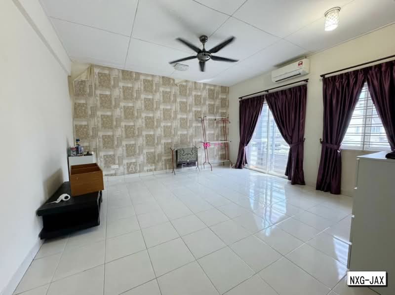 2-storey Terraced House for Sale in Bandar Puteri Klang (Klang) - Daniel Kok - Living Room - PropertyGuru.com.my