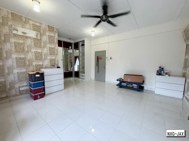2-storey Terraced House for Sale in Bandar Puteri Klang (Klang) - Daniel Kok - Living Room - PropertyGuru.com.my