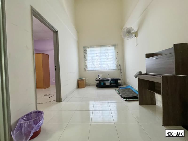 2-storey Terraced House for Sale in Bandar Puteri Klang (Klang) - Daniel Kok - Living Room - PropertyGuru.com.my
