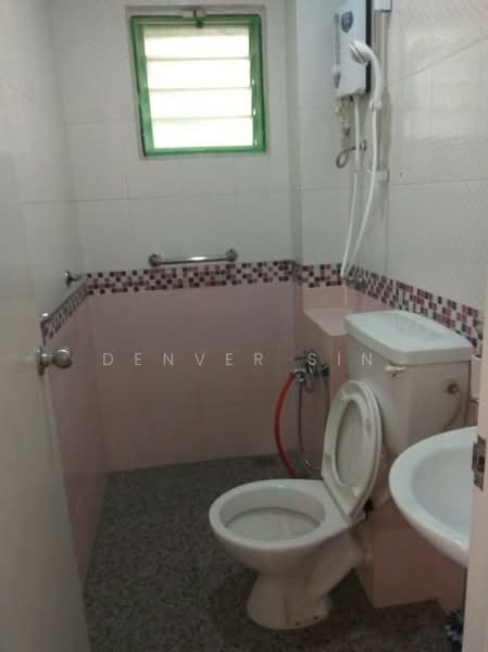 Rumah Bandar untuk Disewa di Alam Damai (Cheras) - Denver Sin - Bathroom - PropertyGuru.com.my