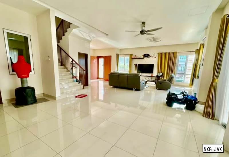 Semi-Detached House for Sale in Kawasan 2, Taman Sri Andalas (Klang) - Daniel Kok - Living Room - PropertyGuru.com.my