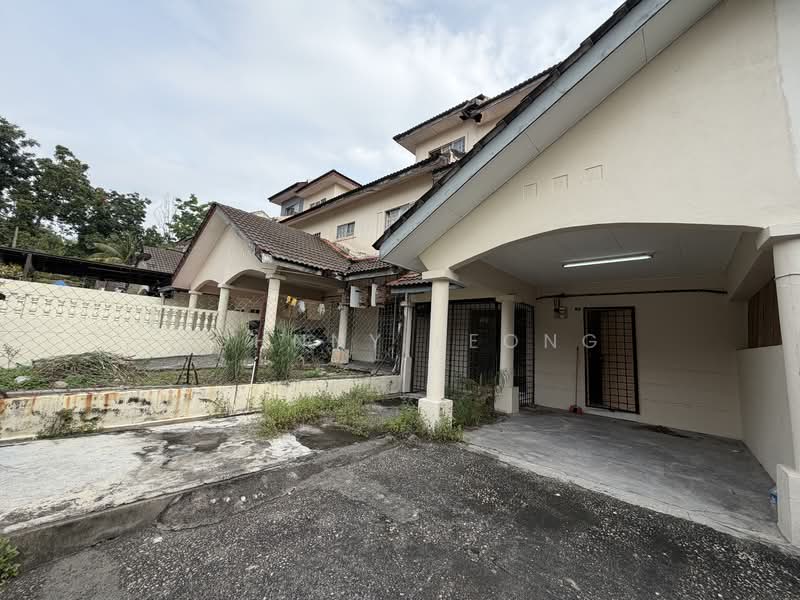 2.5-storey Terraced House for Sale in Balakong (Selangor) - Johnny Leong - Exterior - PropertyGuru.com.my