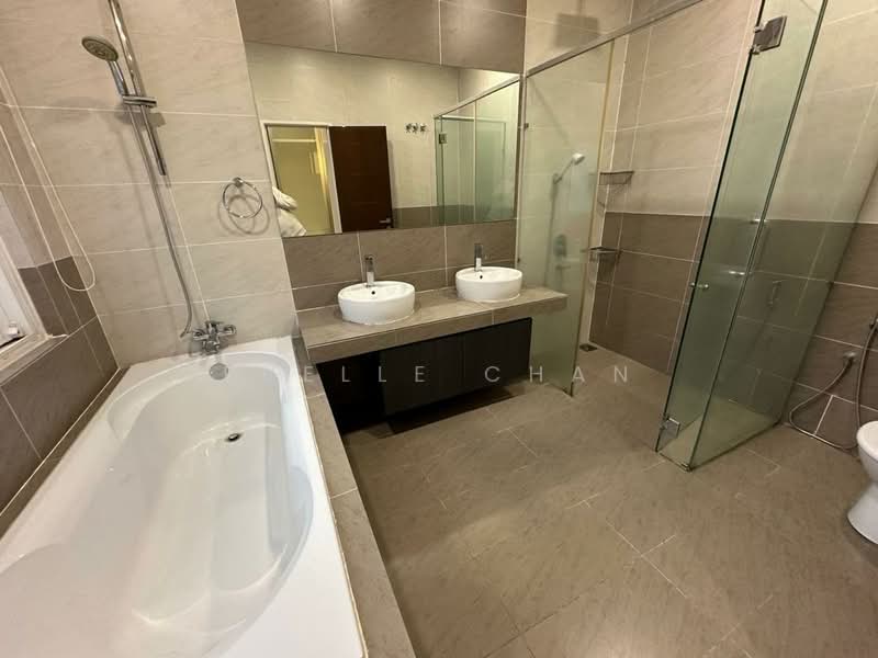 Semi-Detached House for Sale in Cyberjaya (Selangor) - Evelle Chan - Bathroom - PropertyGuru.com.my