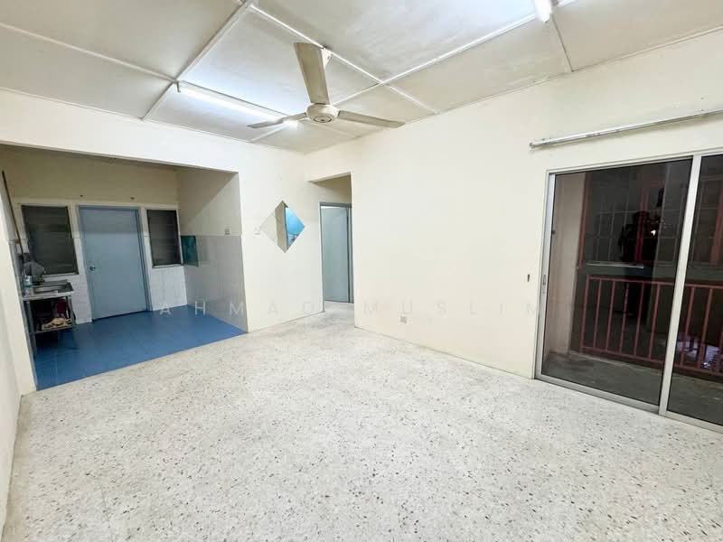 Apartment for Sale at Pangsapuri Sri Maya - Ahmad Muslim - PropertyGuru.com.my