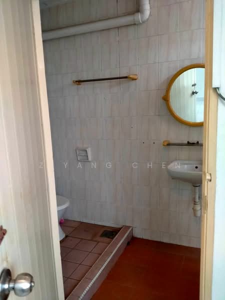 2-storey Terraced House for Sale in Taman Sungai Besi Indah (Seri Kembangan) - Ziyang Chen - Bathroom - PropertyGuru.com.my