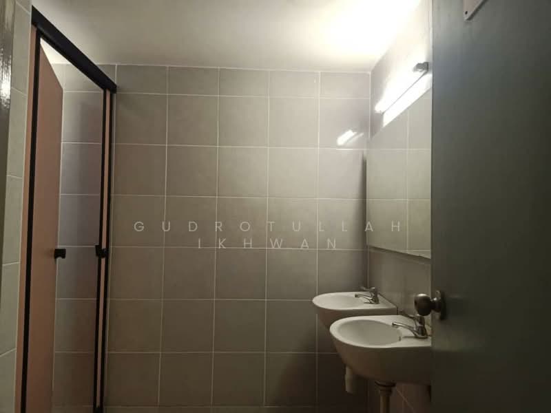 Office for Rent in Presint 16 (Putrajaya) - Gudrotullah Ikhwan - Bathroom - PropertyGuru.com.my