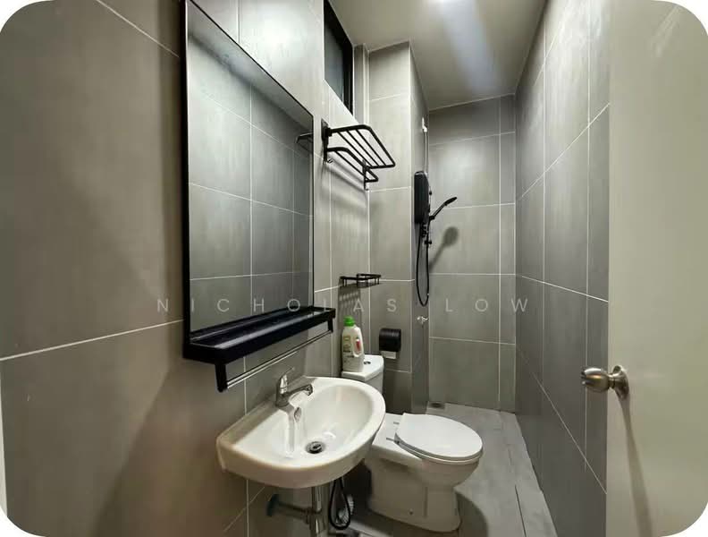 Servis Apartment untuk Disewa di Space Residency - Nicholas Low - Bathroom - PropertyGuru.com.my