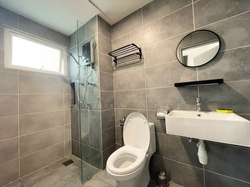 Servis Apartment untuk Dijual di Uptown Residences - Hannah Yeak - Bathroom - PropertyGuru.com.my