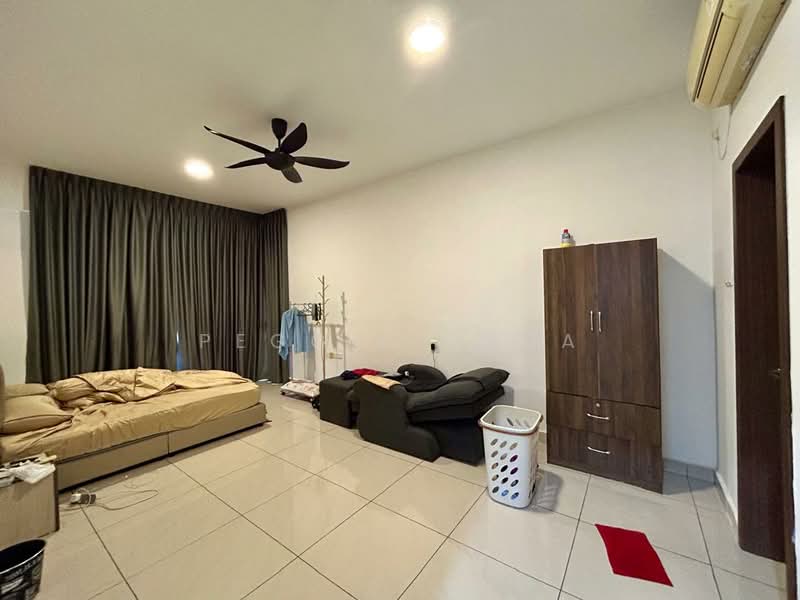 Servis Apartment untuk Disewa di D'Secret Garden (Pangsapuri Kempas Indah) - Peggie Chua - Bedroom - PropertyGuru.com.my