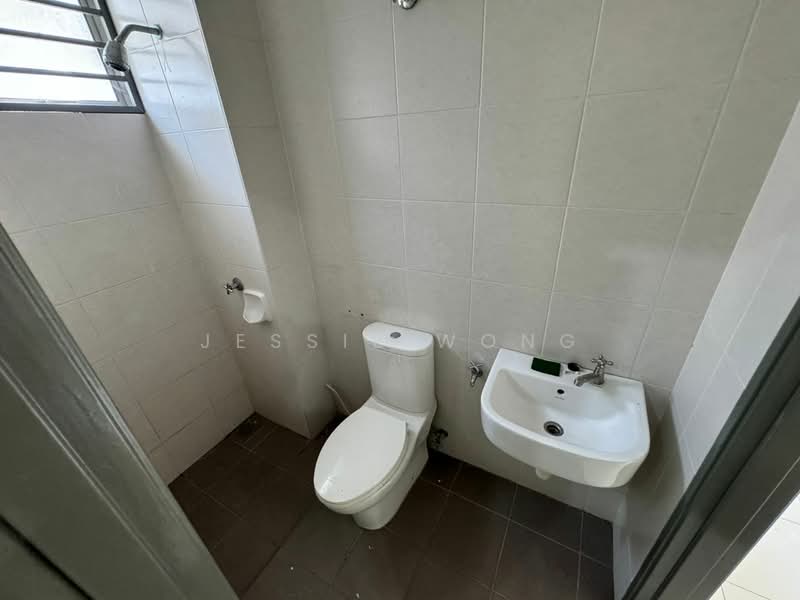 Rumah Teres 2 Tingkat untuk Dijual di Rawang (Selangor) - Jessie Wong - Bathroom - PropertyGuru.com.my