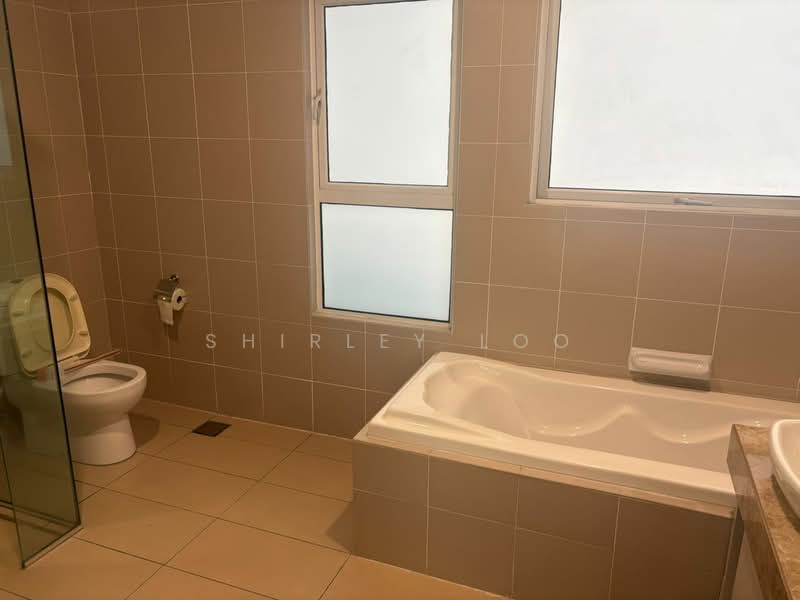 Kondominium untuk Disewa di Amaya Saujana - Shirley Loo - Bathroom - PropertyGuru.com.my