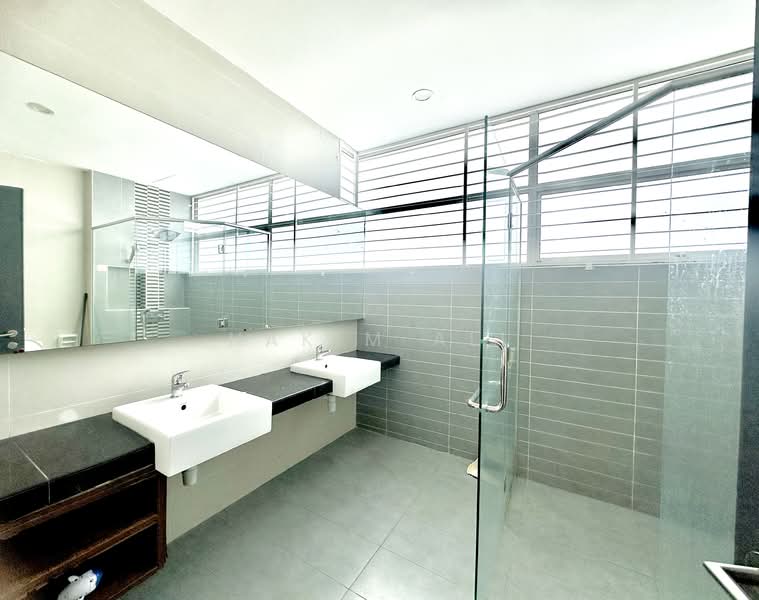 Bungalow for Rent in Cyberjaya (Selangor) - Hakim Ali - Bathroom - PropertyGuru.com.my