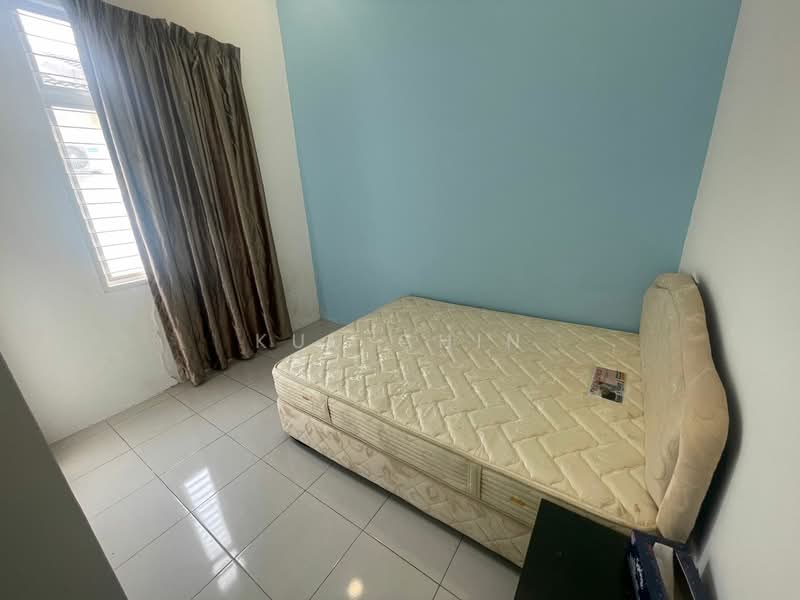 Rumah Teres 1 Tingkat untuk Dijual di Taman Sri Putri (Kulai) - Kuu Chin - Bedroom - PropertyGuru.com.my