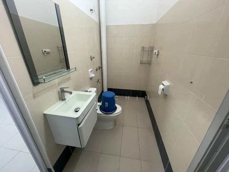 Rumah Teres 1 Tingkat untuk Dijual di Taman Sri Putri (Kulai) - Kuu Chin - Bathroom - PropertyGuru.com.my