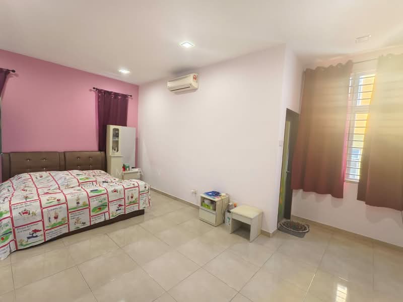 2-storey Terraced House for Sale in Nusa Sentral (Iskandar Puteri (Nusajaya)) - May Chuah - Bedroom - PropertyGuru.com.my