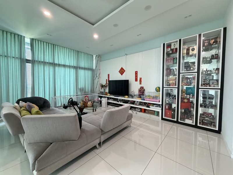 Condominium for Sale at Tropicana Grande - Vincent Heng - Living Room - PropertyGuru.com.my
