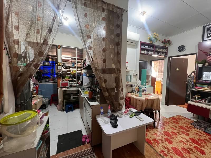 Flat for Sale at Taman Seri Orkid - Fion Lee - Kitchen - PropertyGuru.com.my