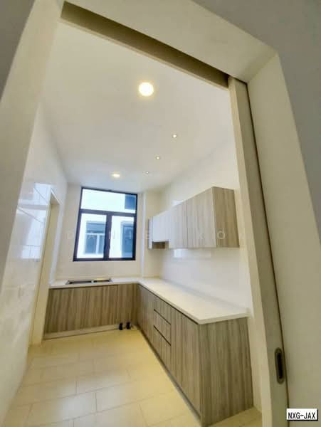 Semi-Detached House for Sale in Eco Ardence (Setia Alam) - Daniel Kok - Kitchen - PropertyGuru.com.my