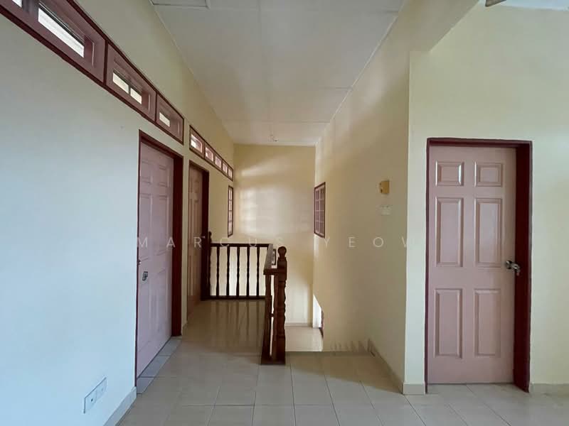 Rumah Teres 2 Tingkat untuk Disewa di Taman Bukit Kelisa (Seremban) - Marcus Yeow - Corridor - PropertyGuru.com.my