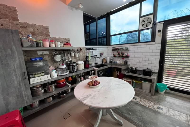 Semi-Detached House for Sale in Taman Taynton View (Cheras) - Zeyang Ng - Kitchen - PropertyGuru.com.my