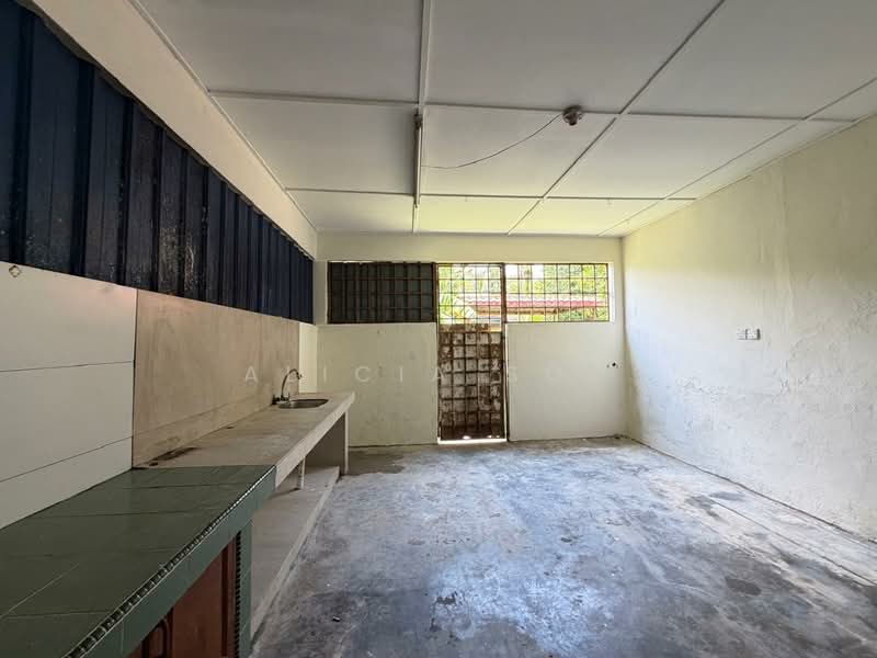 2-storey Terraced House for Sale in Seksyen 7 (Kota Damansara) - Alicia Soo - Kitchen - PropertyGuru.com.my