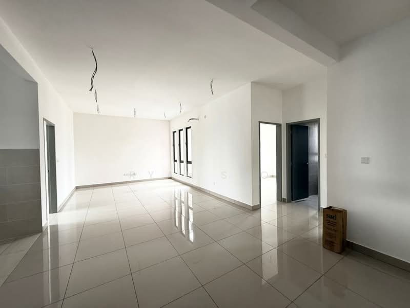 Rumah Bandar untuk Dijual di Shah Alam (Selangor) - Ryan Soo - Living Room - PropertyGuru.com.my