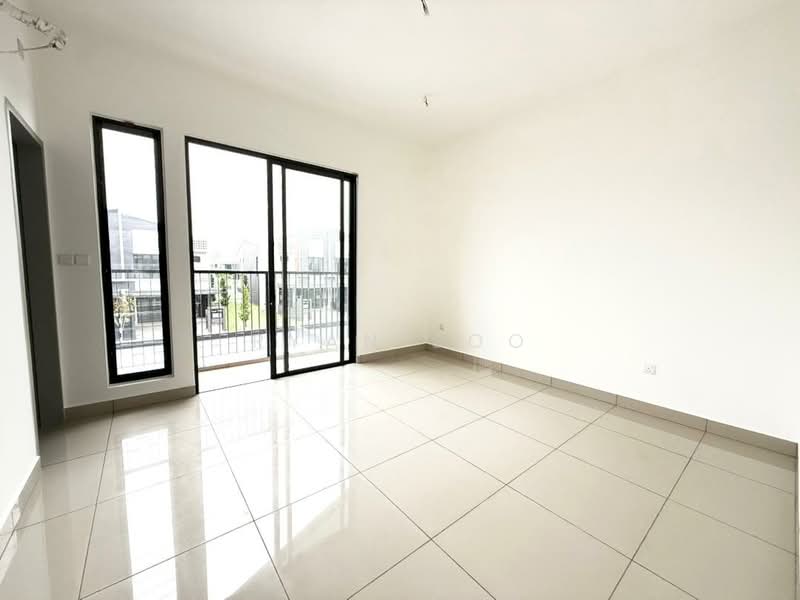 Rumah Bandar untuk Dijual di Shah Alam (Selangor) - Ryan Soo - Living Room - PropertyGuru.com.my