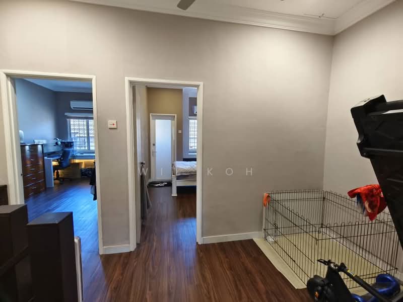 2-storey Terraced House for Sale in Sungai Long (Bandar Sungai Long) - Wil Koh - Corridor - PropertyGuru.com.my