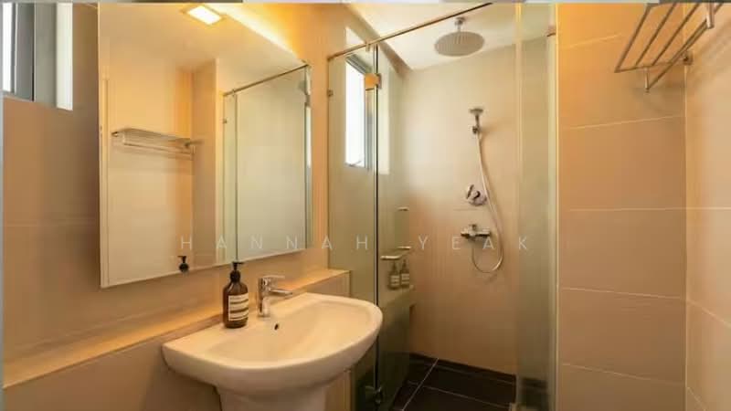 Service Residence for Sale at Uptown Residences - Hannah Yeak - Bathroom - PropertyGuru.com.my