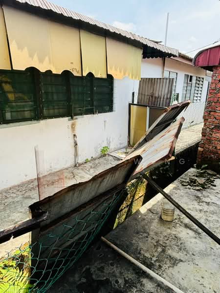 1-storey Terraced House for Sale in Taman Bukit Kempas (Tampoi) - Shereen Wong - Exterior - PropertyGuru.com.my