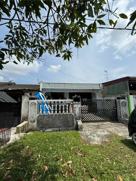 1-storey Terraced House for Sale in Taman Bukit Kempas (Tampoi) - Shereen Wong - Exterior - PropertyGuru.com.my