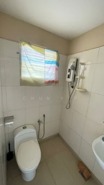 1-storey Terraced House for Sale in Kepong Baru (Kepong) - Chun Yip - Bathroom - PropertyGuru.com.my