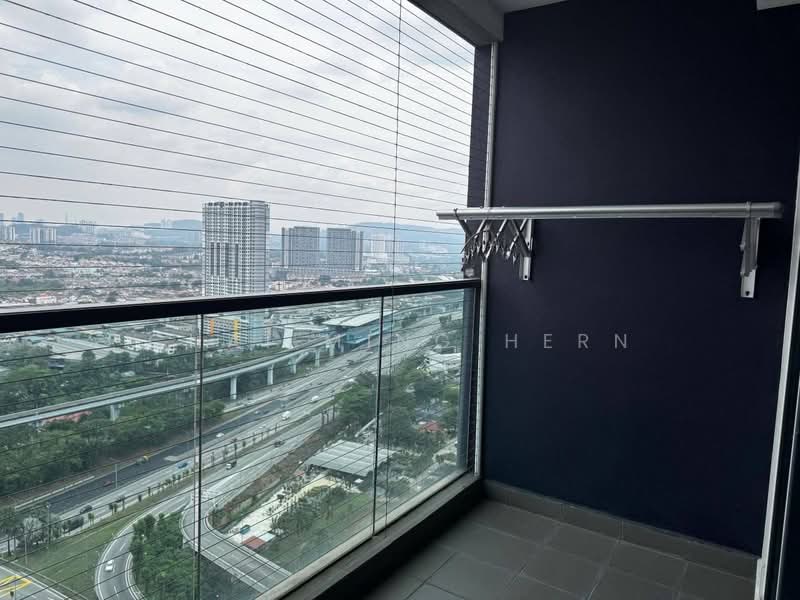 Servis Apartment untuk Disewa di Service Residence @ Landmark Residence 1 - Chai Ming Hern - Balcony - PropertyGuru.com.my