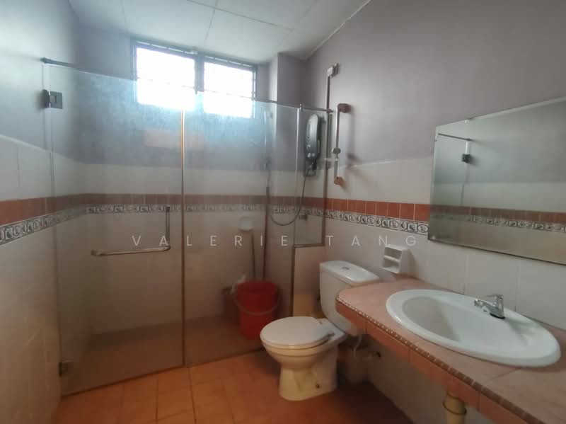 2-storey Terraced House for Sale in Seksyen 11 (Kota Damansara) - Valerie Tang - Bathroom - PropertyGuru.com.my