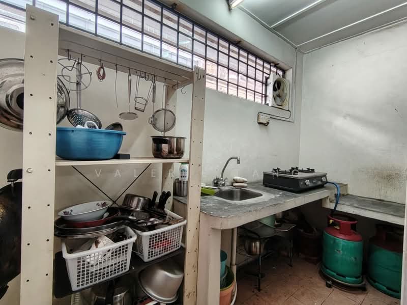 2-storey Terraced House for Sale in Seksyen 11 (Kota Damansara) - Valerie Tang - Kitchen - PropertyGuru.com.my